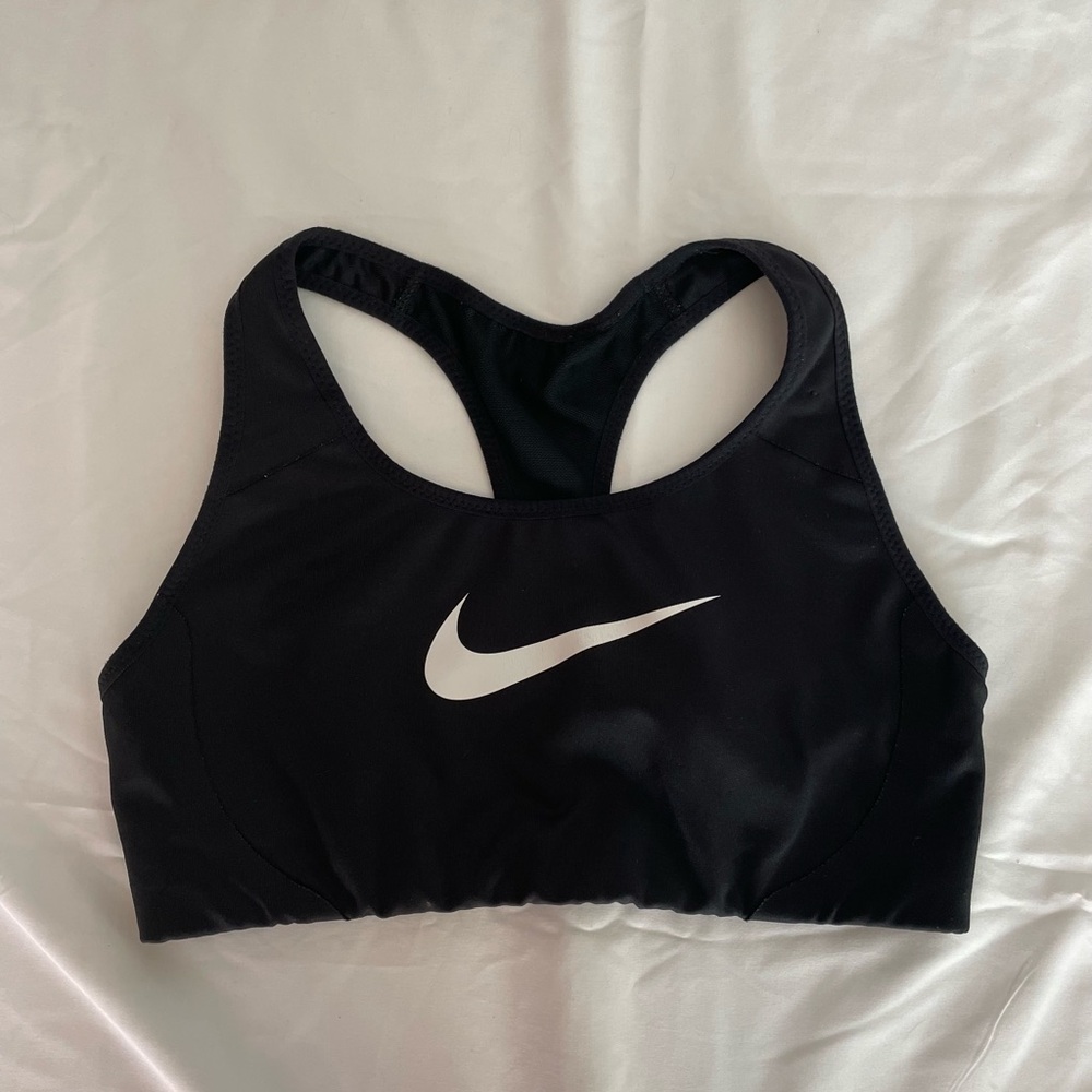 Nike Black Sports Bra for Ultimate Comfort and Support